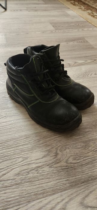 Продам мужскую обувь
