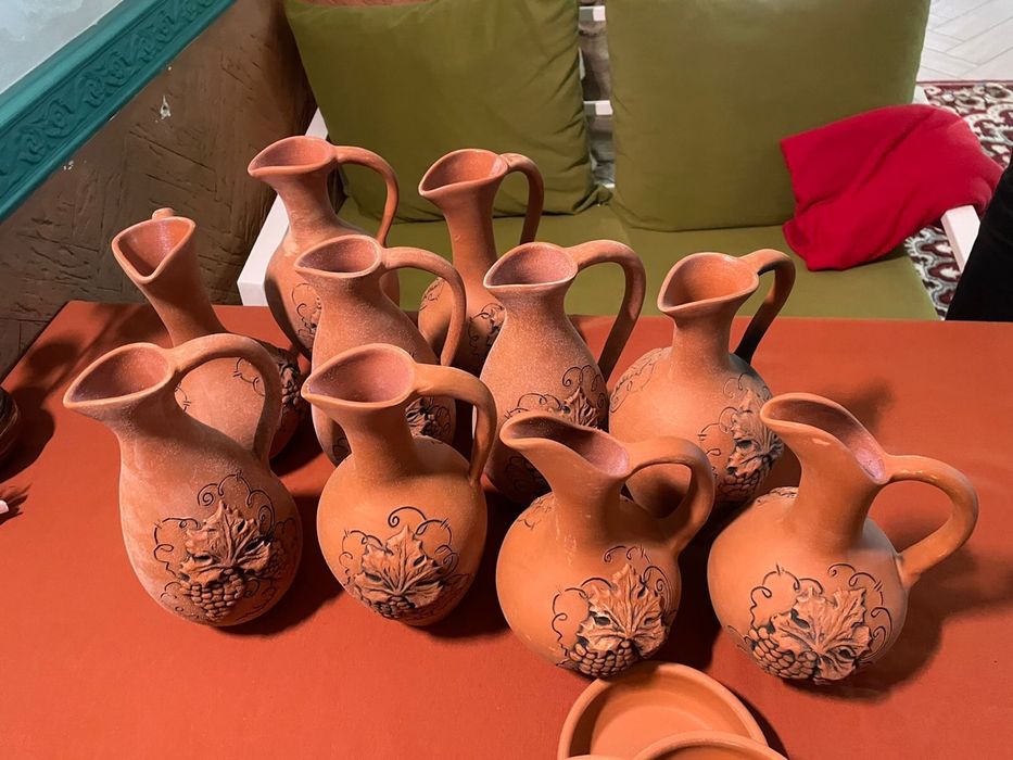 Кувшины для вина продам