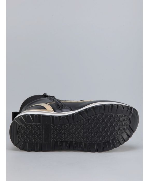 Демисезонные ботинки для девочки.