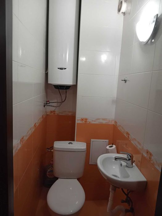 Дава се под наем Двустаен апартамент в Варна, Колхозен пазар - 75 кв.м за 484.5 € - Снимка #5