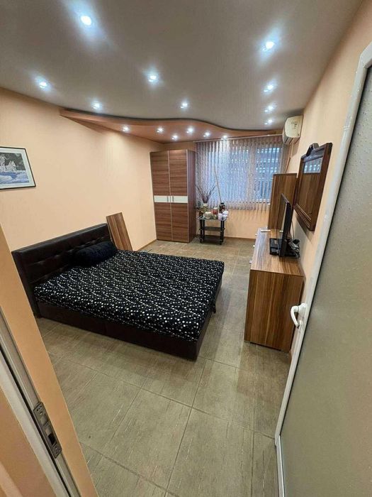 Дава се под наем Двустаен апартамент в Варна, Базар Левски - 70 кв.м за 598.23 € - Снимка #3