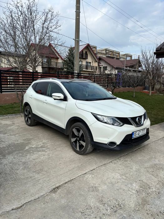 Nissan Qashqai 1.5 dCi 2015 110 CP 213000 km Panoramic Camera 360