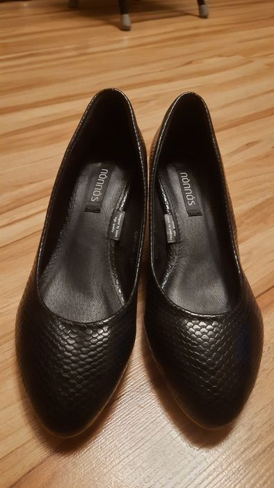 Продам новые туфли