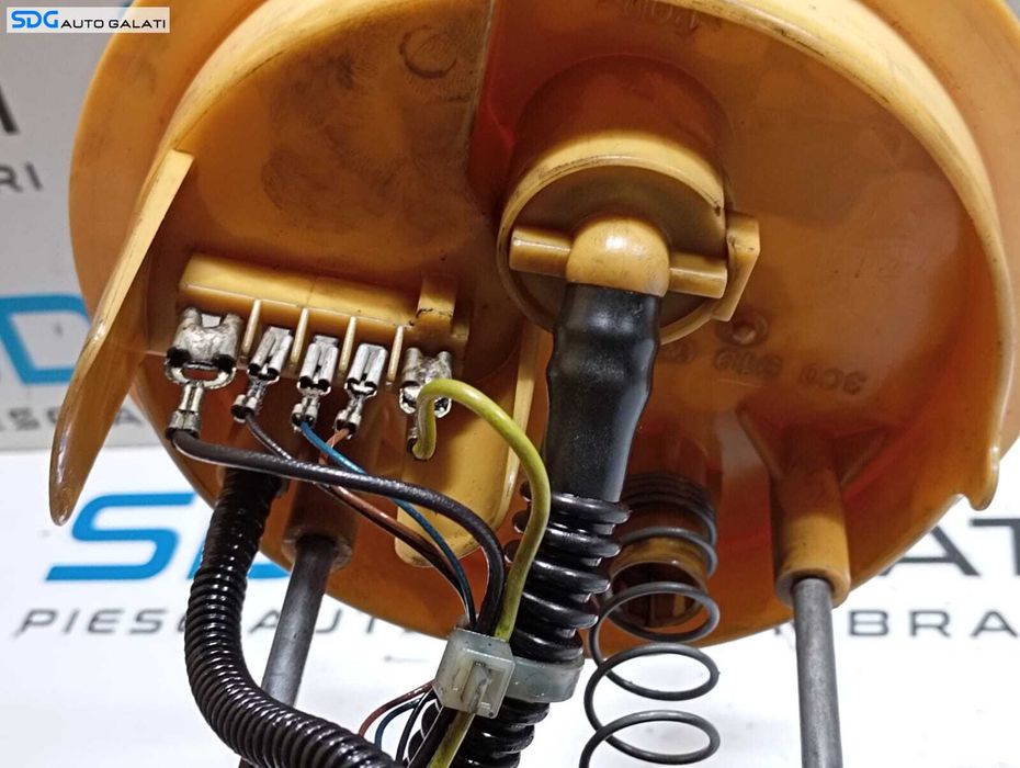 Pompa Combustibil Rezervor cu 5 Pini la Mufa Volkswagen Passat B6 1.9 TDI 2005 - 2010 Cod 3C0919050 [M7602]