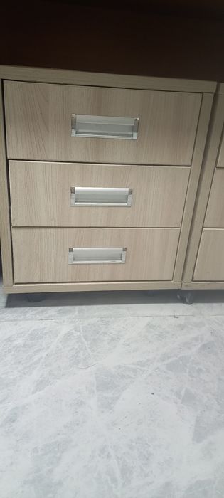 Тумбошка  состояние отличное