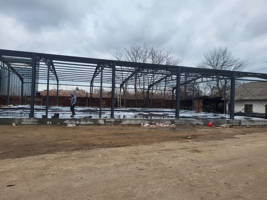 Constructii hale metalice panouri Sandwich