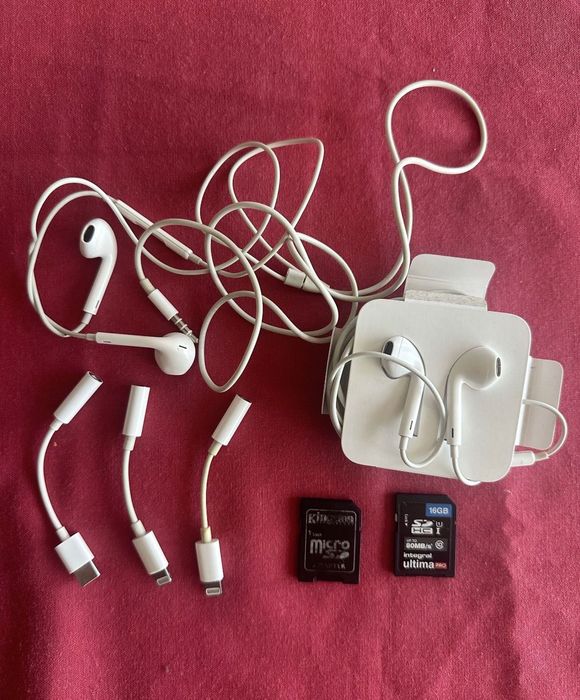 Оригинални слушалки за iPhone