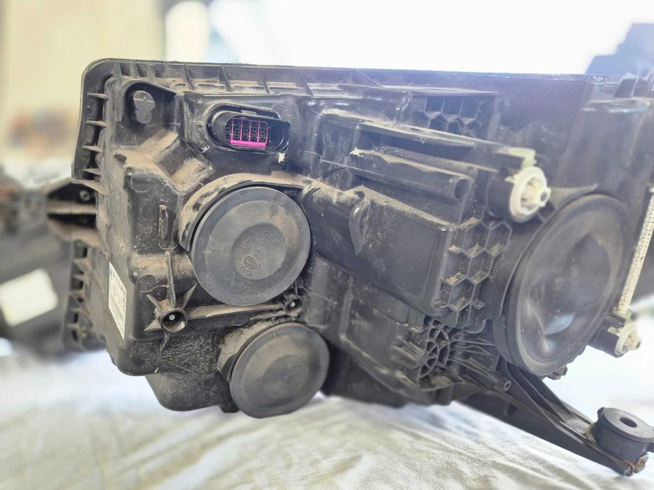 Фарове за VW Crafter