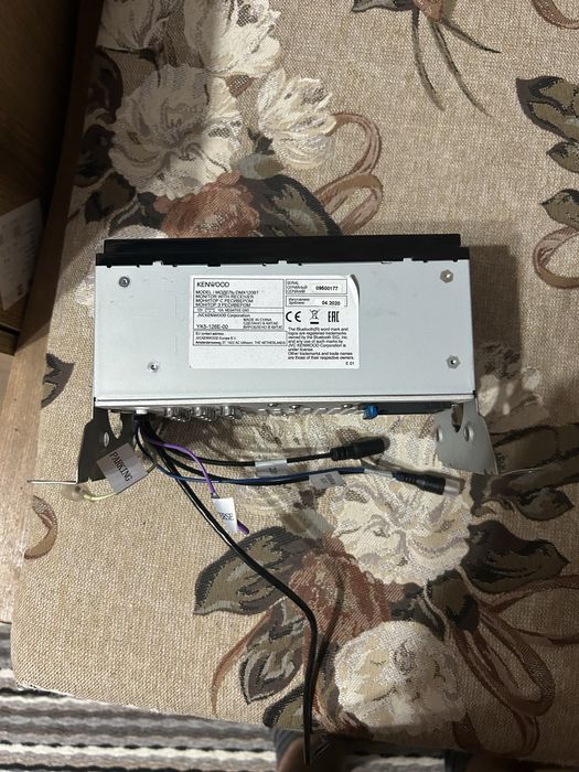 Мултимедия за кола Kenwood