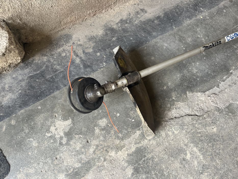 Motocoasa Makita Dolmar