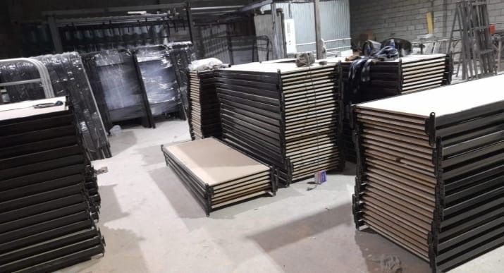 Двухъярусная кровать