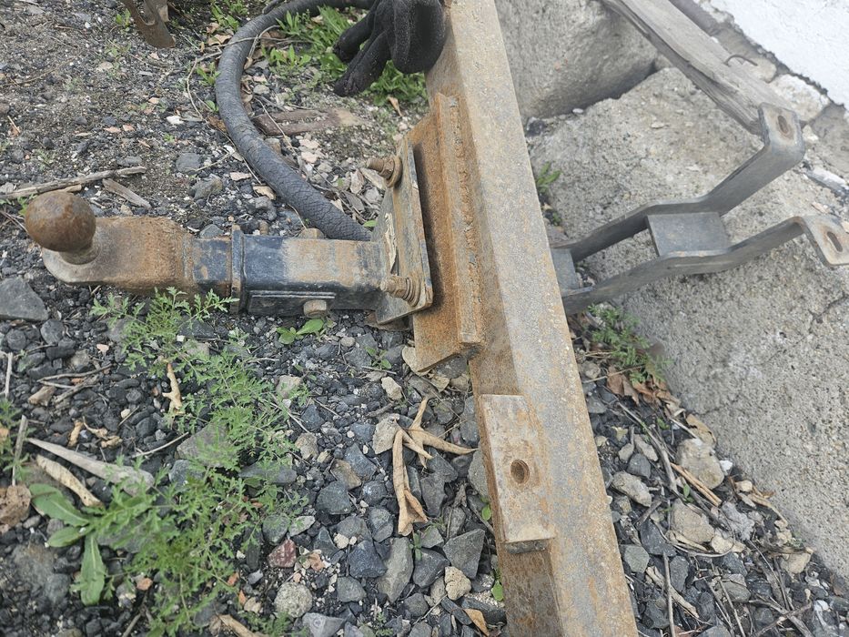 Фаркоп для нива шевроле