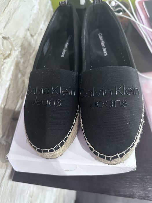 Еспадрили Calvin Klein 39 номер