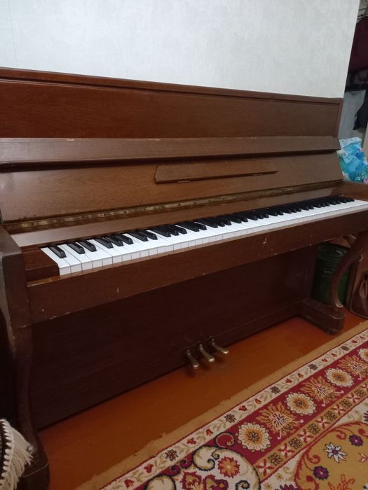 Продам пианино марки Shanghai