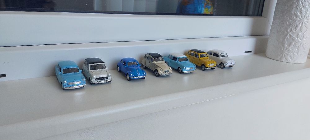 Trabant,Citroen,Vw Bettle, Renault machete 1/87