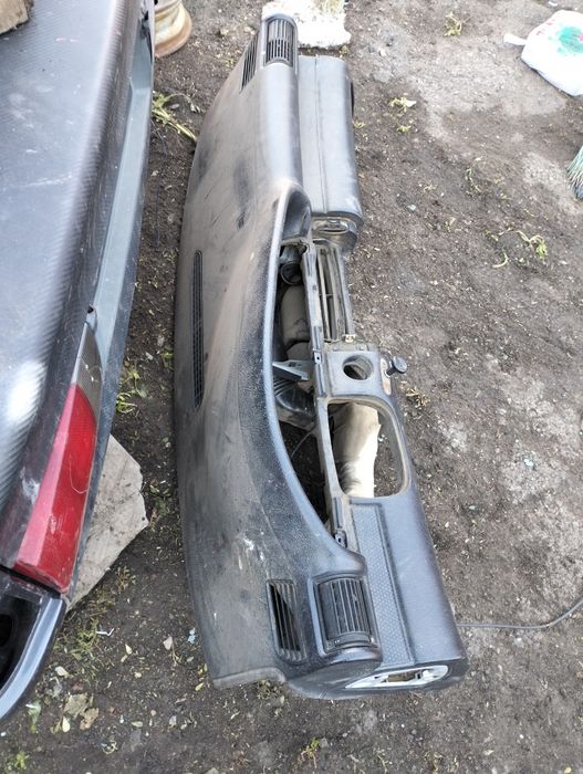 Панель Ауди 100 с4