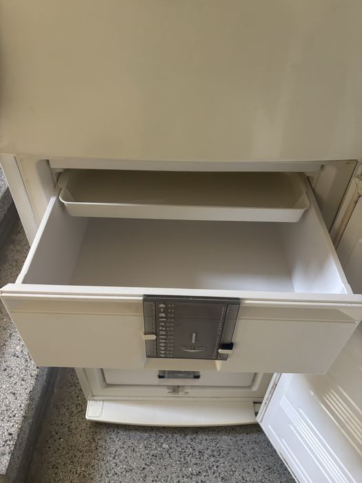 Хладилник с Фризер Liebherr