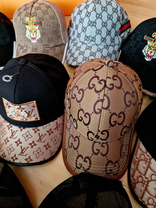 Sepci reglabile unisex logo brodat, saculet, etichetă