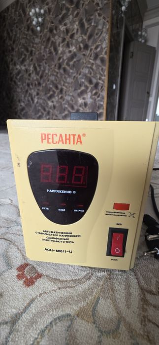 Стабилизатор напряжения  Ресанта