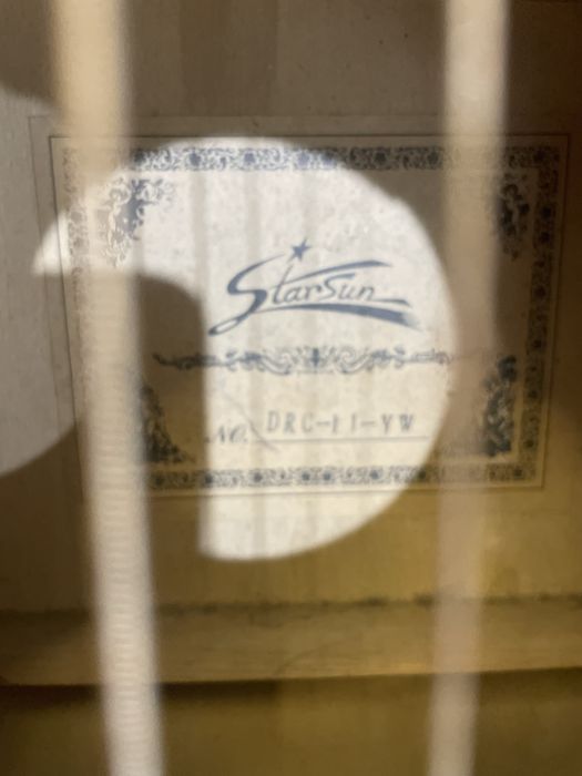 Акустическая Гитара