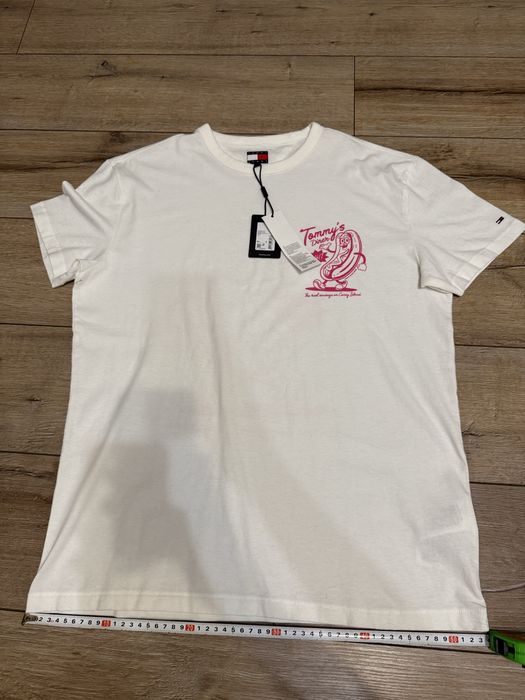 Tricou Tommy Jeans Marimea M