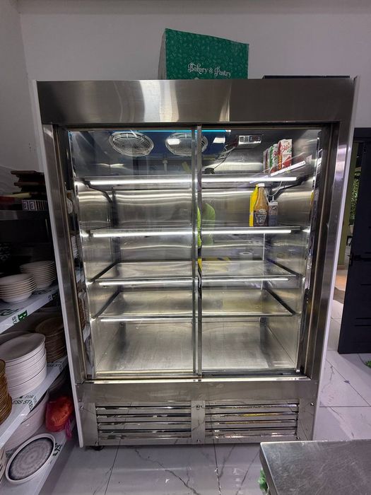 Vetrina xaladelnik siz xoxlagan razmerda