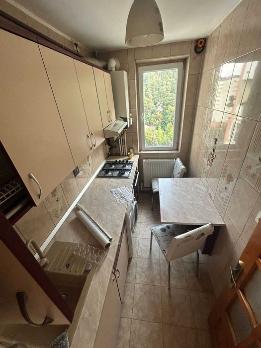 Vand apartament 4 camere