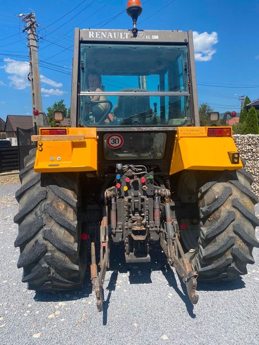 Tractor Renault 130CP cu incarcator frontal