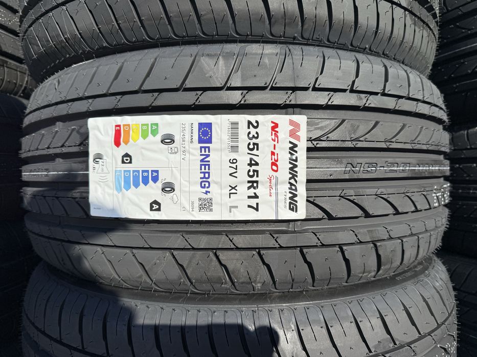 Anvelope Noi 235/45/17 NanKang