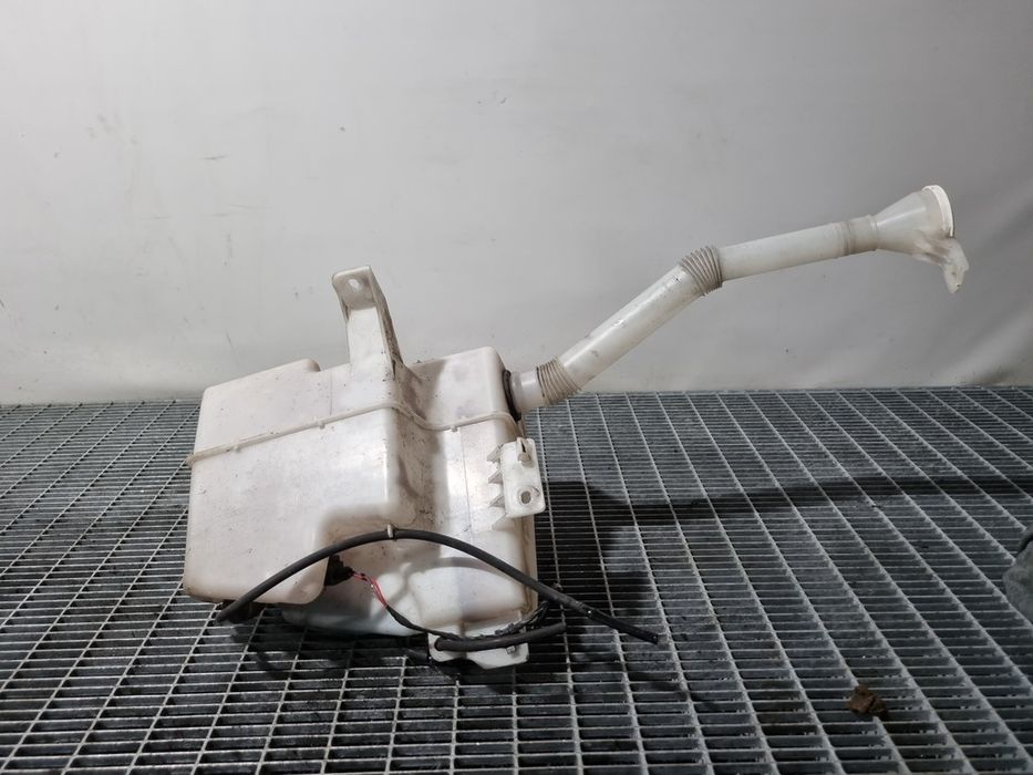 Vas rezervor lichid parbriz Peugeot 4007 2007 - 2012 (1553) model cu spalatoare far NU ARE COD Garantie