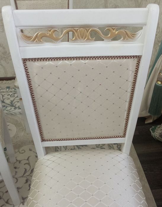 Продам Стулья 22 шт для зала.