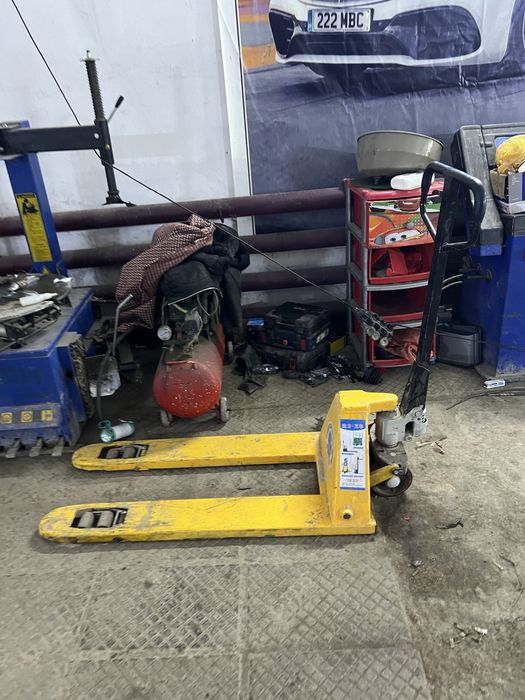 Для СТО Подьемники, комрессор, пресс и др.