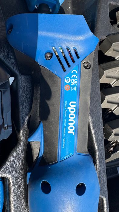 Uponor Mini 2  машина за пресоване