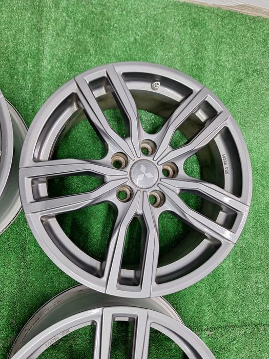 Мицубиши-17цола-5/114,3-оригинални-с датчици