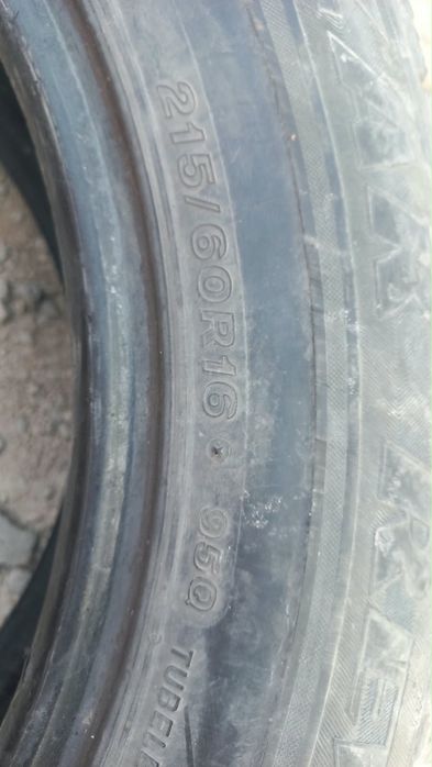 Авто шины 215/60R16 (2шт)