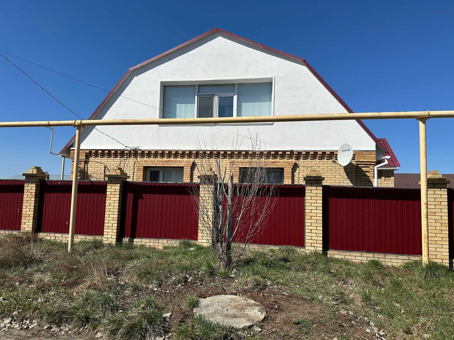 Продам коттедж в Заречном