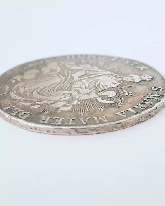 Рядка и стара сребърна монета с верижка Hungary 1/2 Thaler 1787