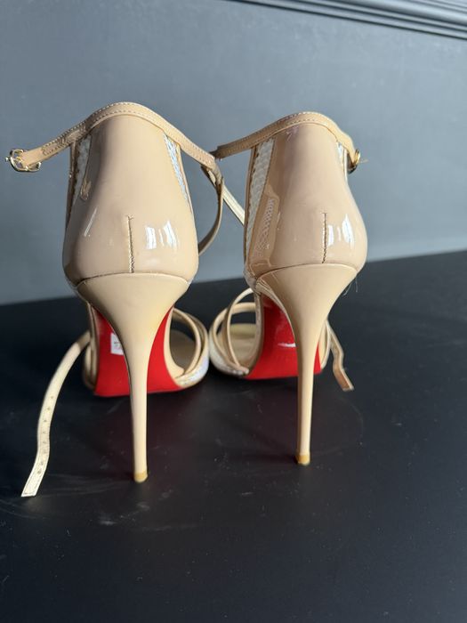 Обувки тип louboutin