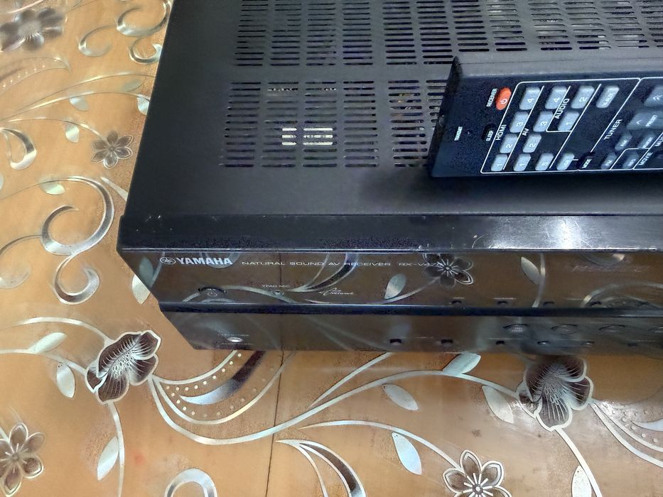Yamaha RX-V475 resiver