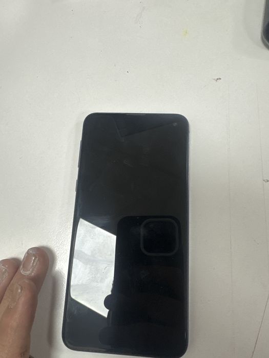 Самсунг s10e( самсунг)