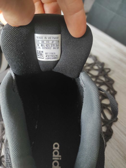 Обувки Adidas  HOOPS 2.0 номер 42 2/3