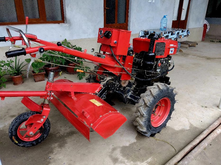 Zubr 1100 motoblok