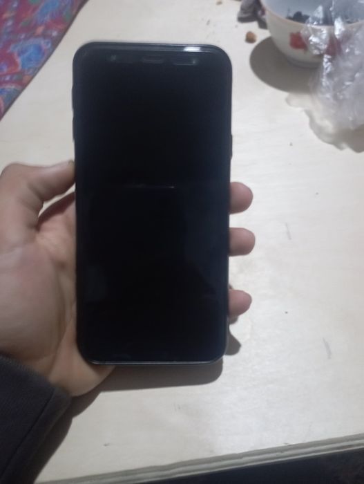 Samsung j4+ sotiladi