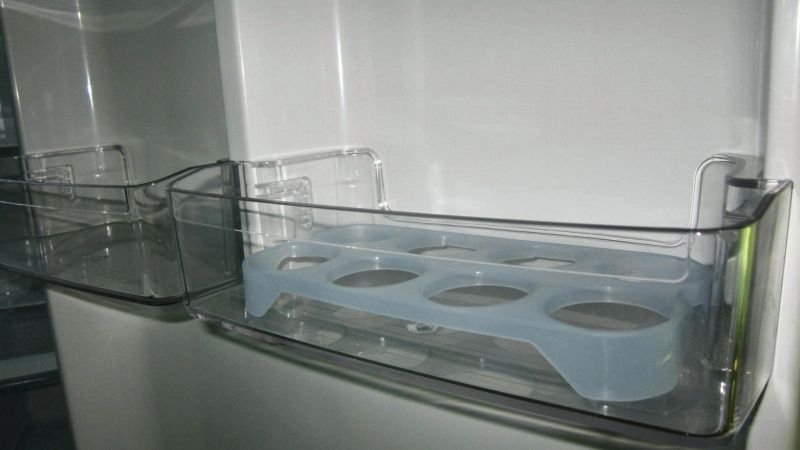 Продам двухкамерный холодильник LG. No first.