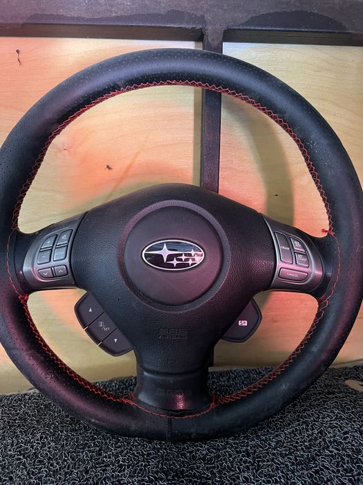 Предам Subaru руль и шлейф