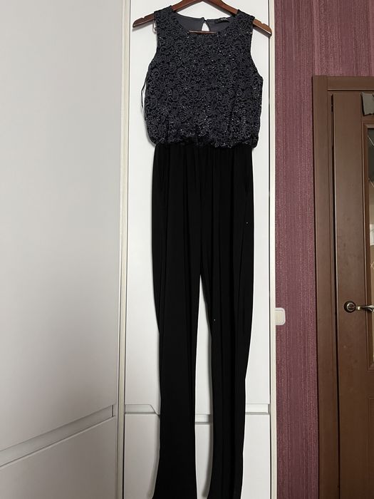 Комбинезон женский