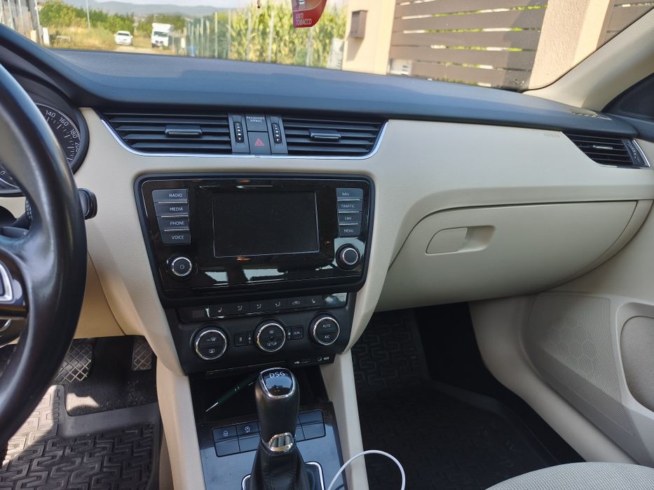 SKODA Octavia 2014 — imagine 3