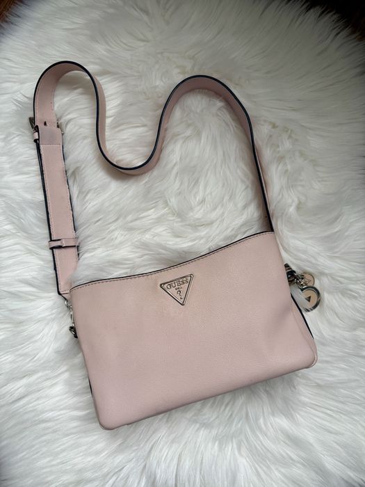 Дамска чанта Guess