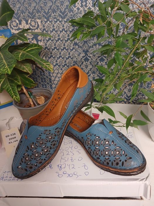 Продаётся женская обувь