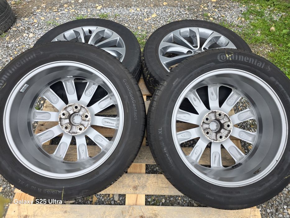 Лети джанти 18ки 5х114.3 Nissan + летни гуми 215/55/18 Continental